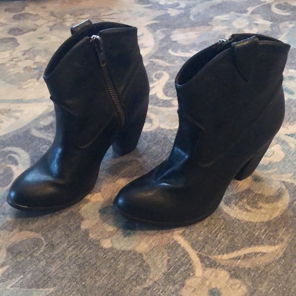 Not Rates black zip booties - Picture 2 of 6